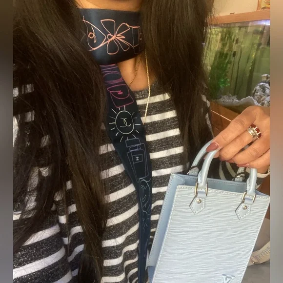 CHANEL Dark Blue Tie with Multicolor Logo Design - Picture 2 of 6